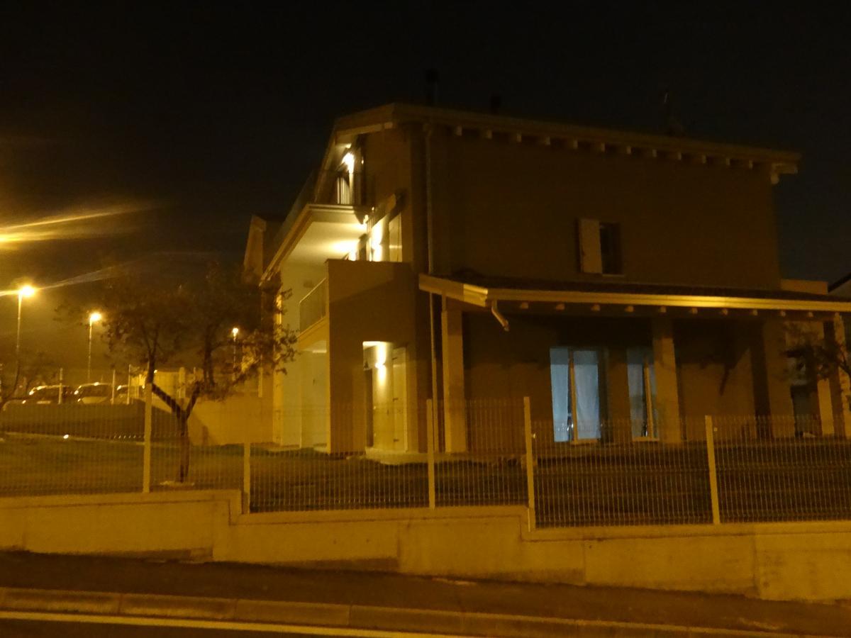 Nuovo Laghetto Del Frassino Hotell Peschiera del Garda Exteriör bild
