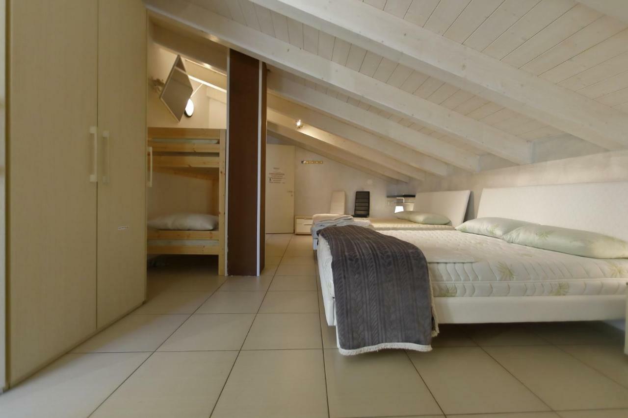 Nuovo Laghetto Del Frassino Hotell Peschiera del Garda Exteriör bild