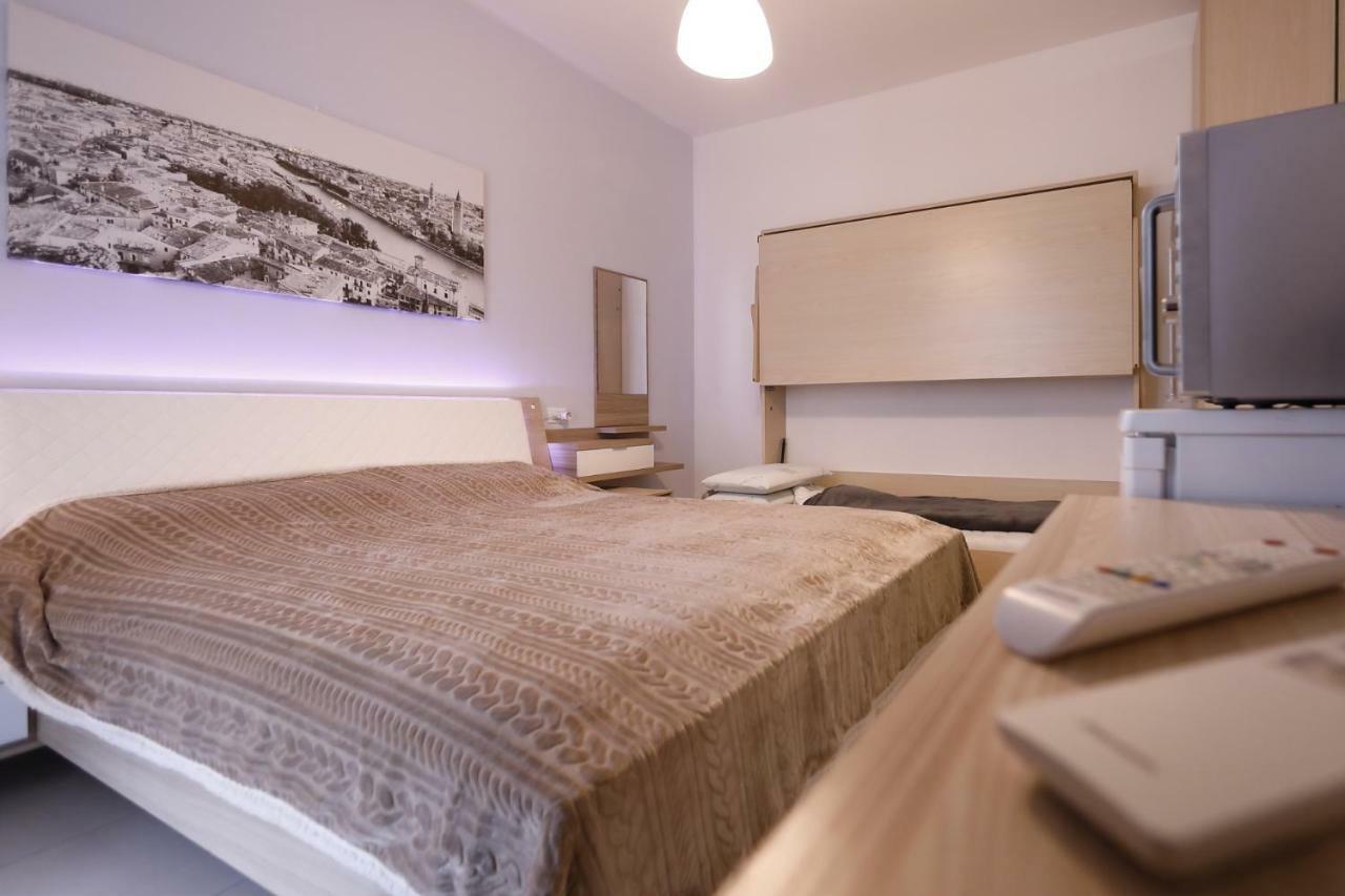 Nuovo Laghetto Del Frassino Hotell Peschiera del Garda Exteriör bild