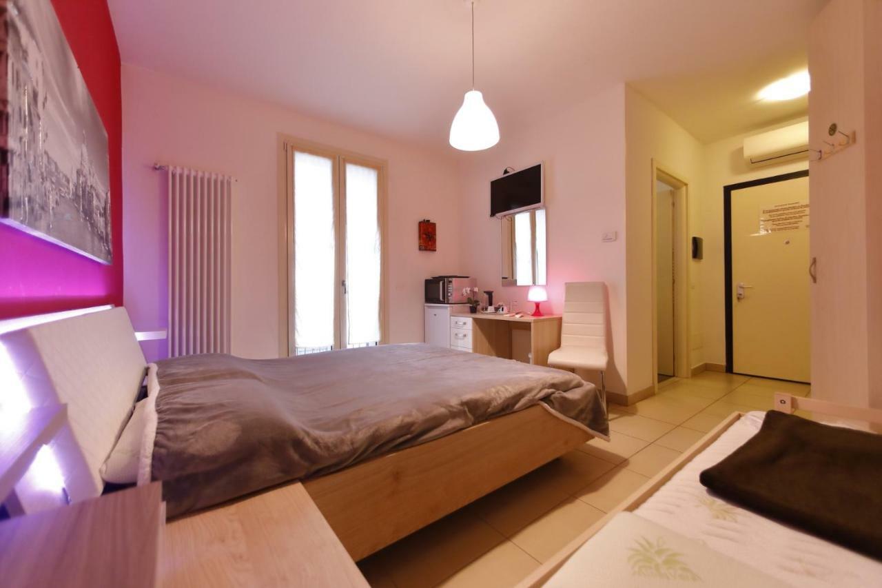 Nuovo Laghetto Del Frassino Hotell Peschiera del Garda Exteriör bild