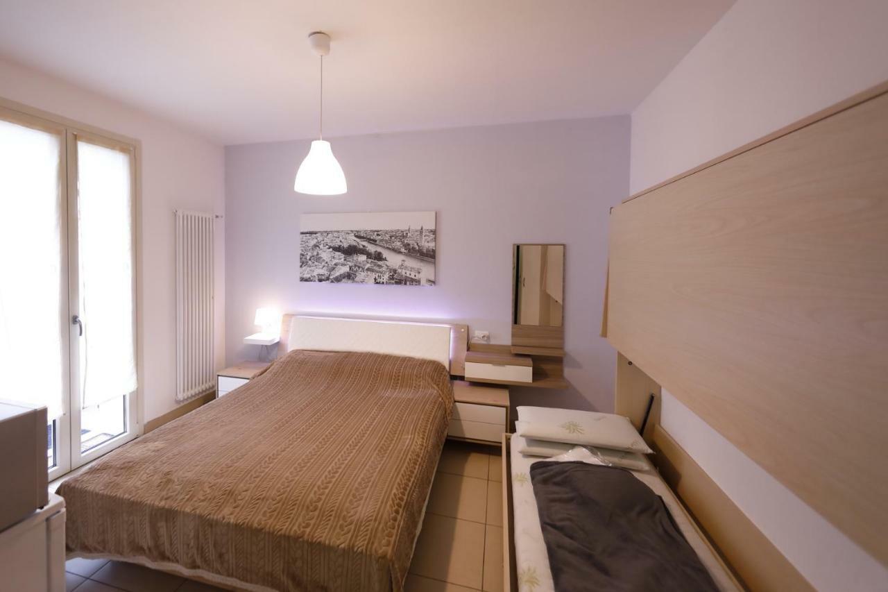 Nuovo Laghetto Del Frassino Hotell Peschiera del Garda Exteriör bild