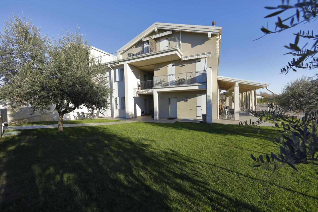 Nuovo Laghetto Del Frassino Hotell Peschiera del Garda Exteriör bild